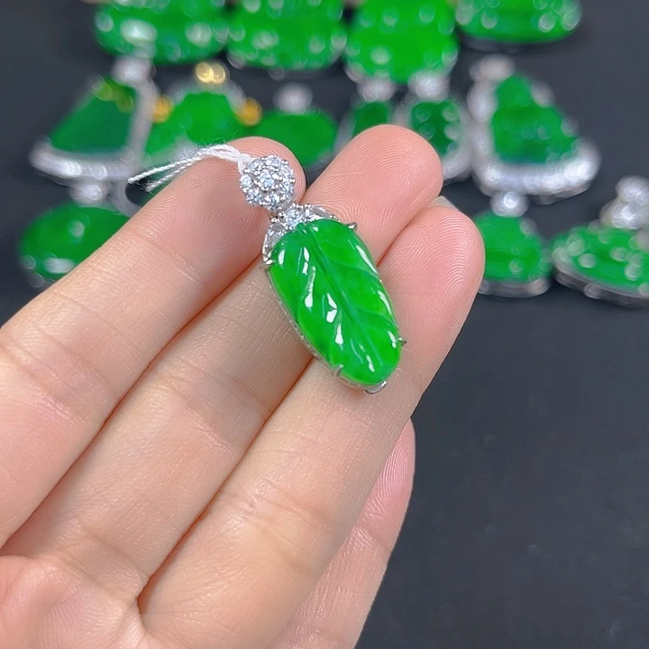 翡翠银S925镶嵌吊坠(不含链)