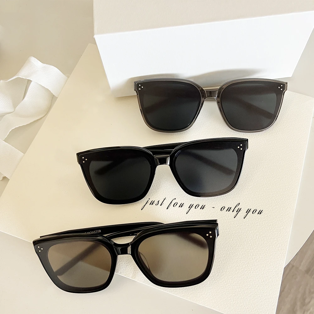 【时光】新品时尚潮流防紫外线墨镜女款遮阳个性太阳镜SP0402