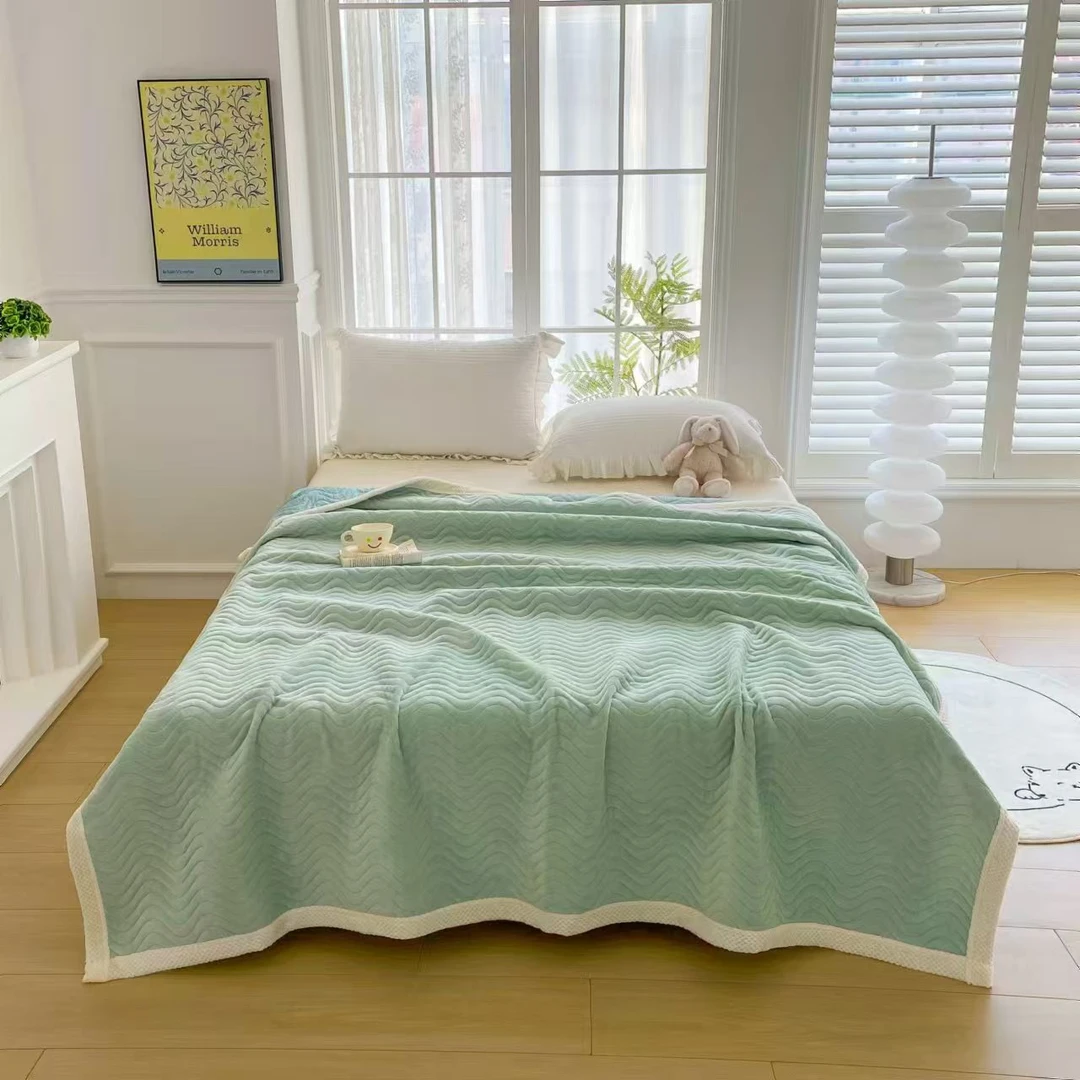 2025新款珊瑚绒床盖