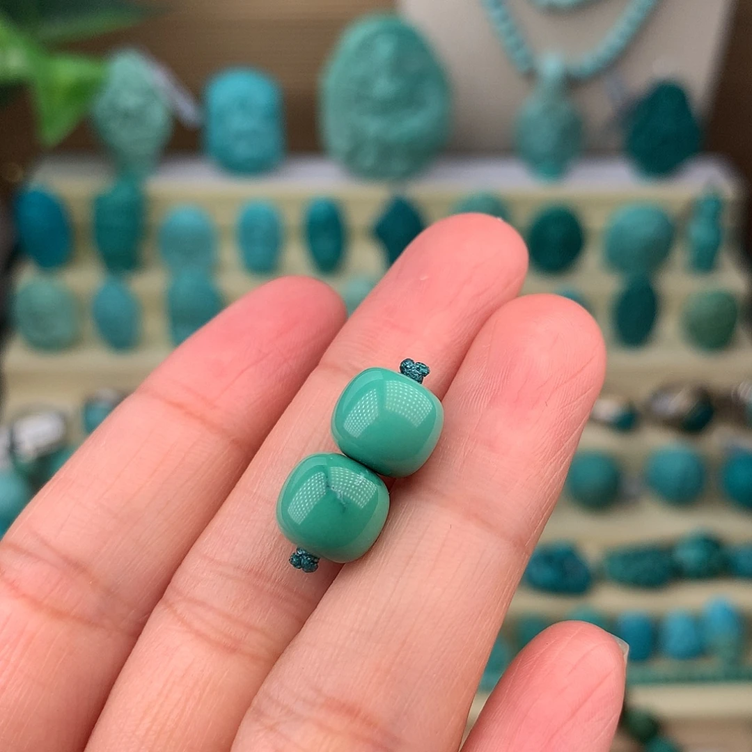 绿松石未镶嵌珠宝奇石9