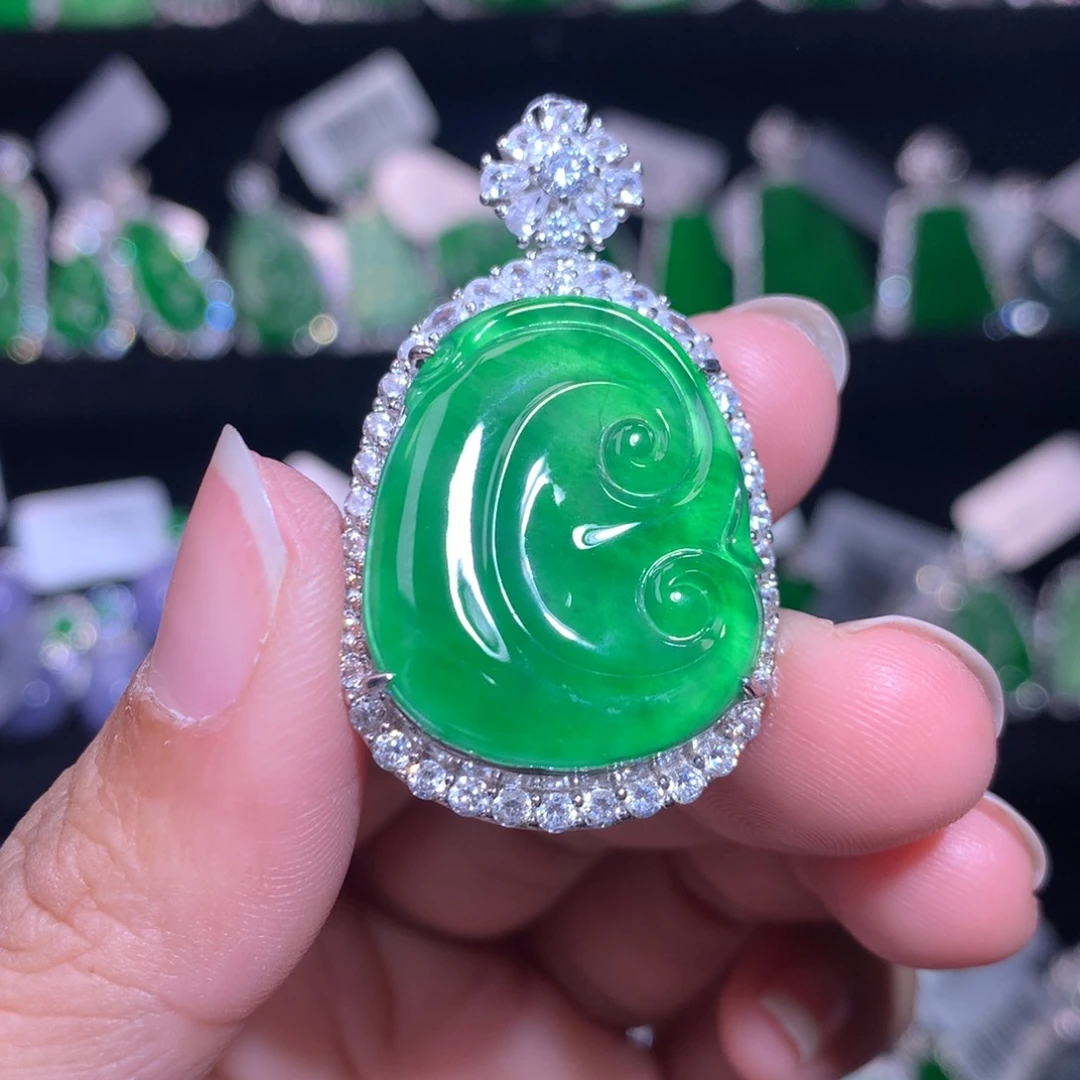 【闪购商品】颈饰银S925镶嵌翡翠