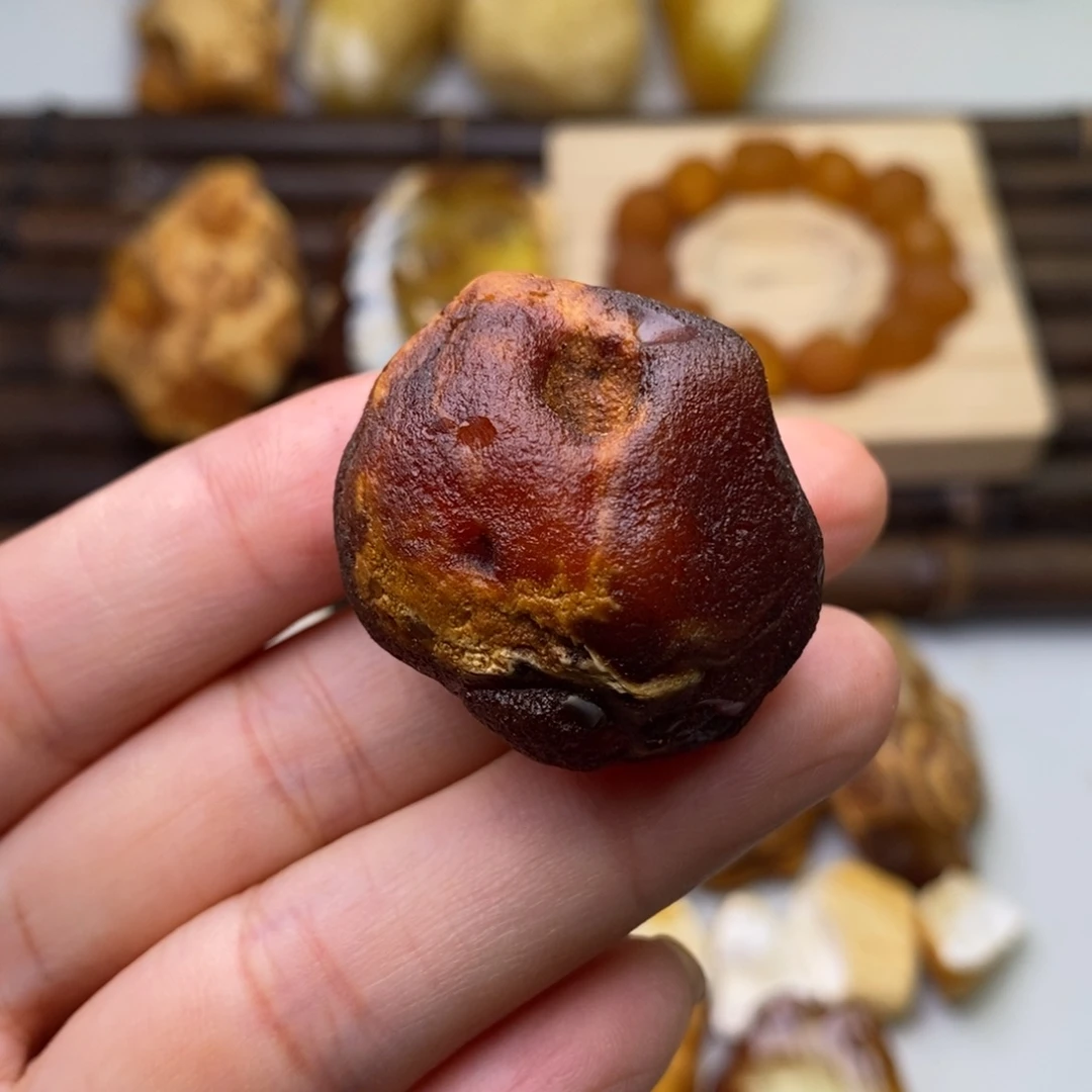 定制琥珀天然蜜蜡乌料
