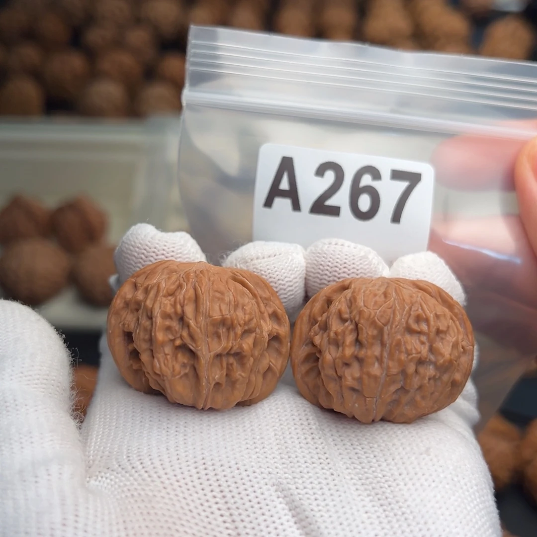 劉****文玩核桃手串A267磨盘36