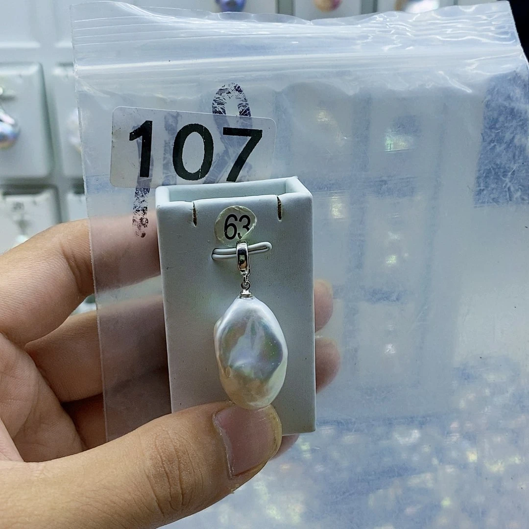 淡水珍珠合金颈饰