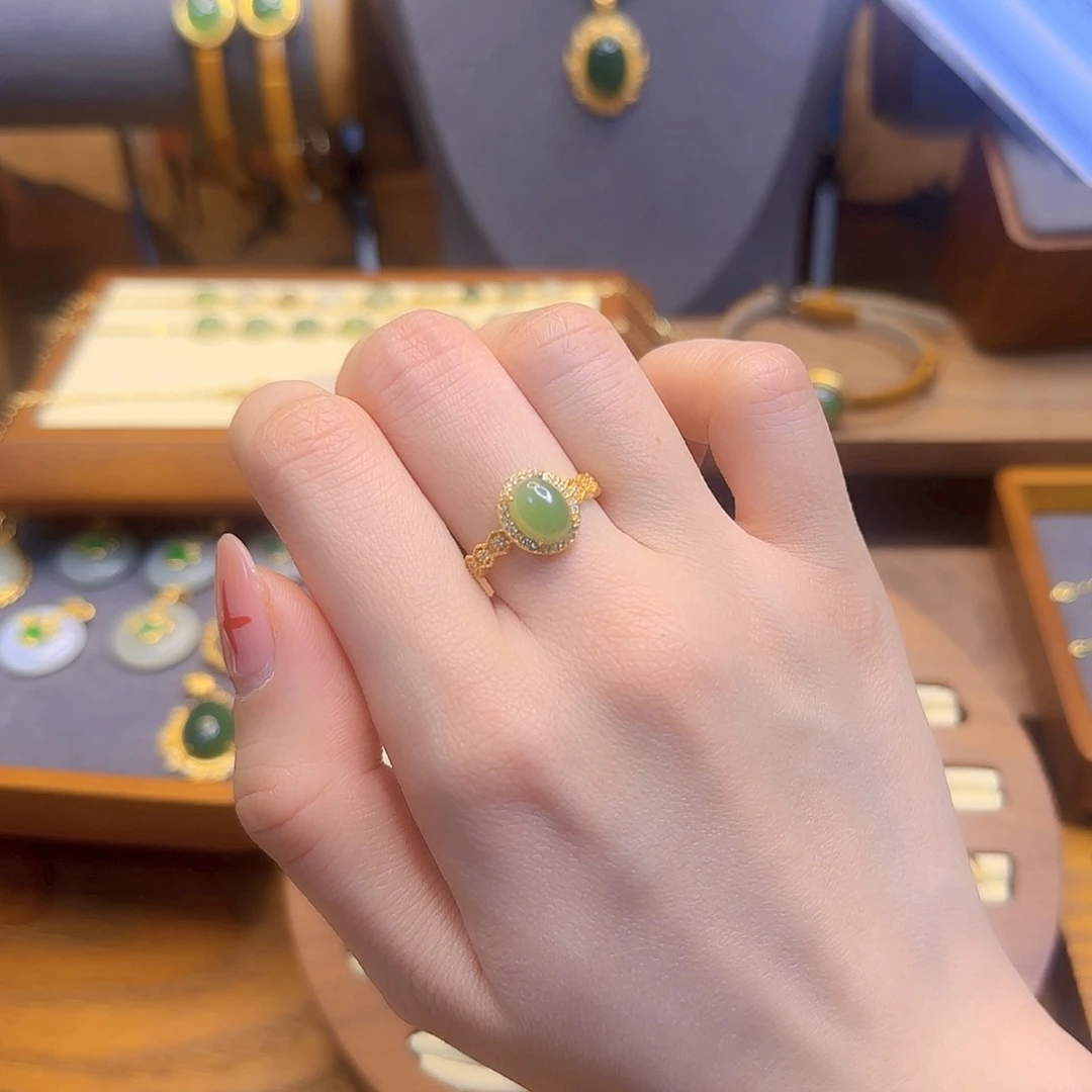 和田玉戒指银S925镀金镶嵌