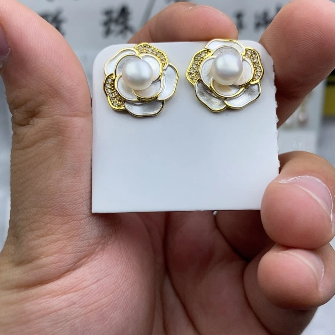 淡水珍珠未镶嵌耳饰