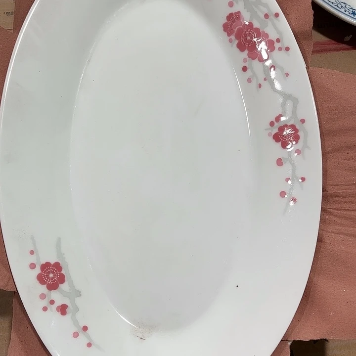 陶36公分鱼盘鱼盘有个黑顶黑顶