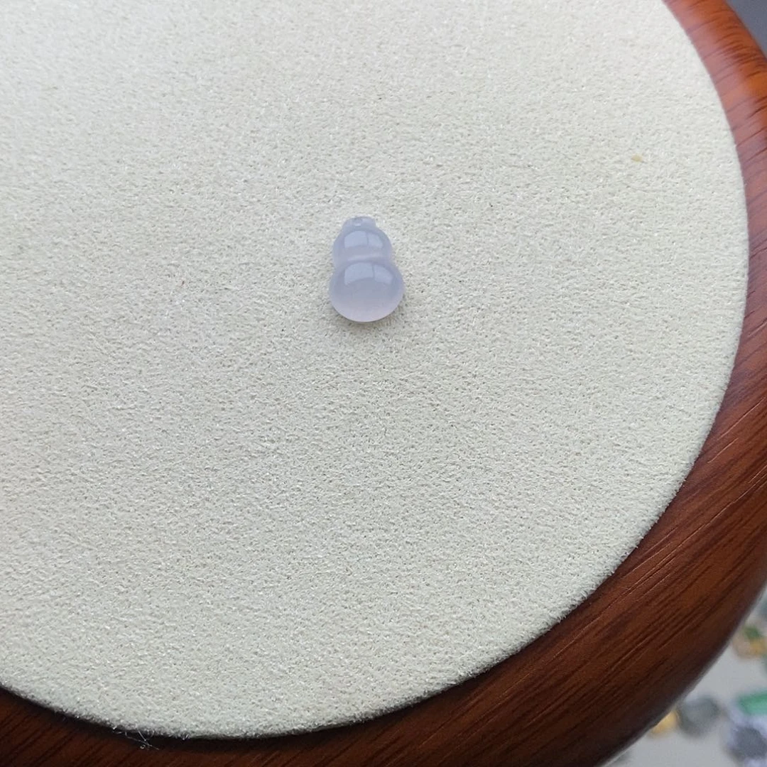 翡翠戒指未镶嵌葫芦