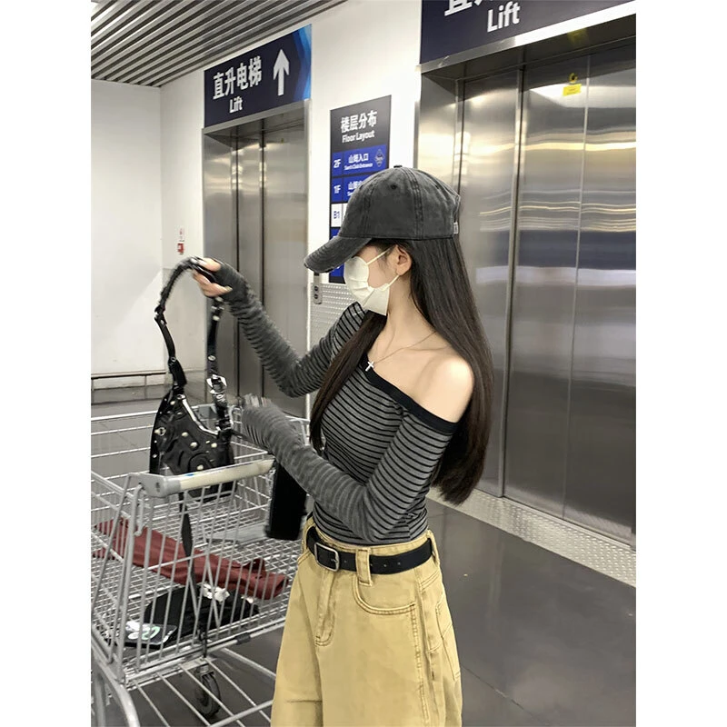 短款条纹法式复古港风长袖T恤辣妹侘寂风迷彩风百搭小众设计感