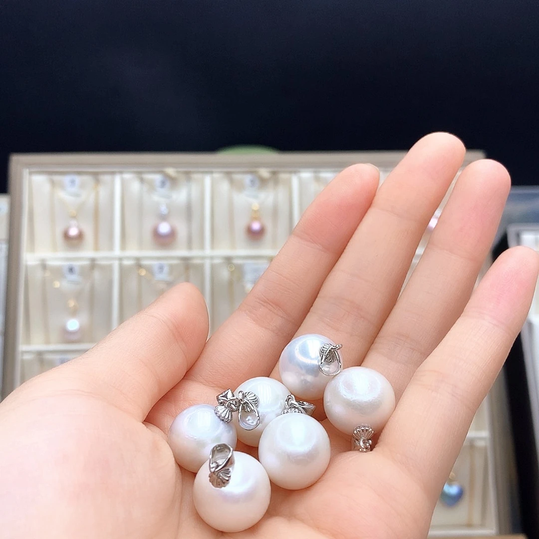 淡水珍珠合金颈饰