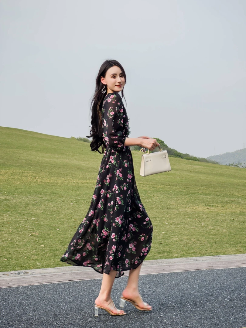 【浪漫繁花】夏季新款度假高腰法式显瘦长裙法式短袖连衣裙碎花