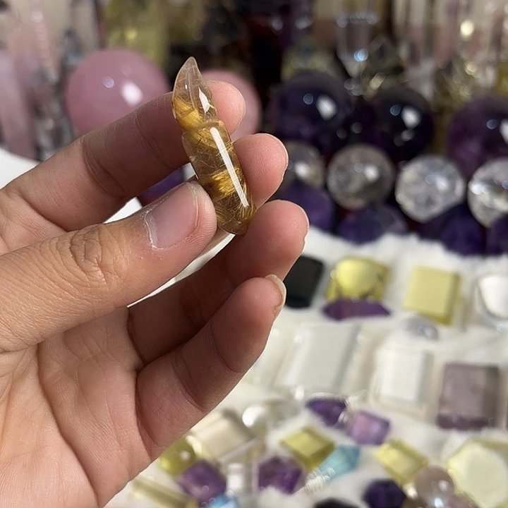 唐***子颈饰未镶嵌水晶文昌笔