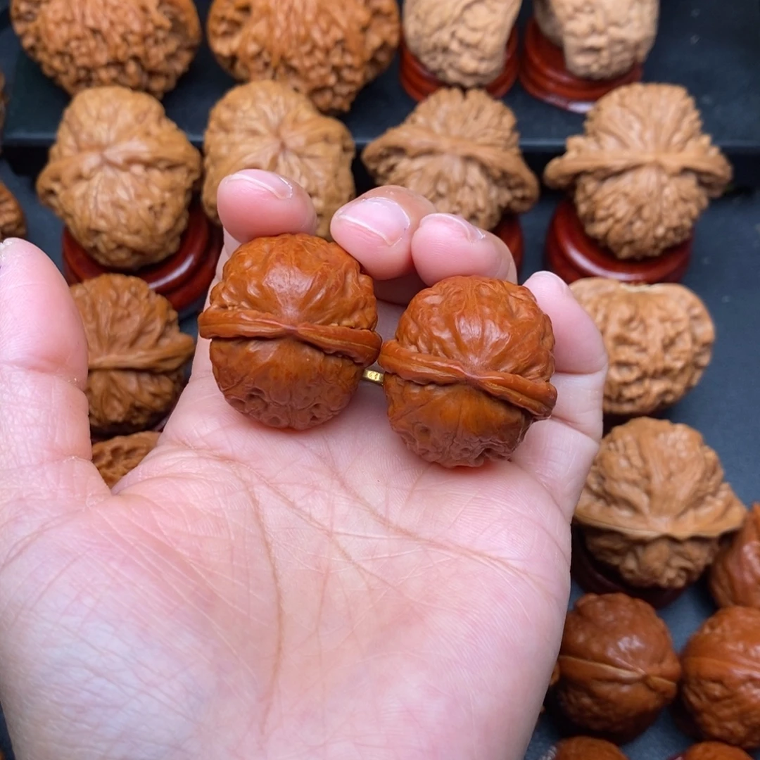 把件文玩核桃蛇皮球
