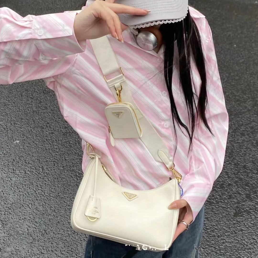 95新 Prada/普拉达 prada 新款三合一水波纹白金/优品