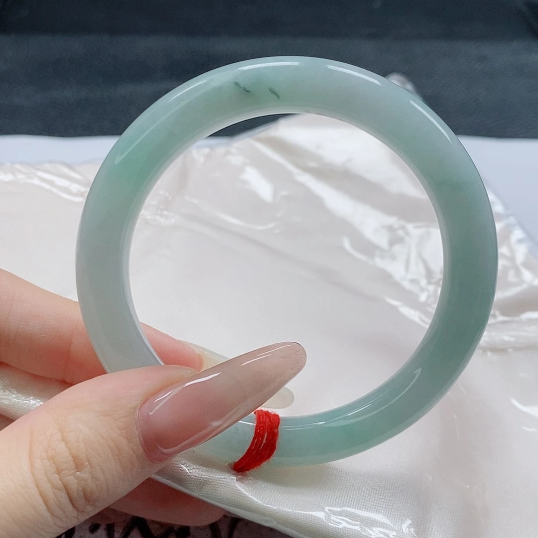 【闪购商品】未镶嵌手镯（圆镯）翡翠545号