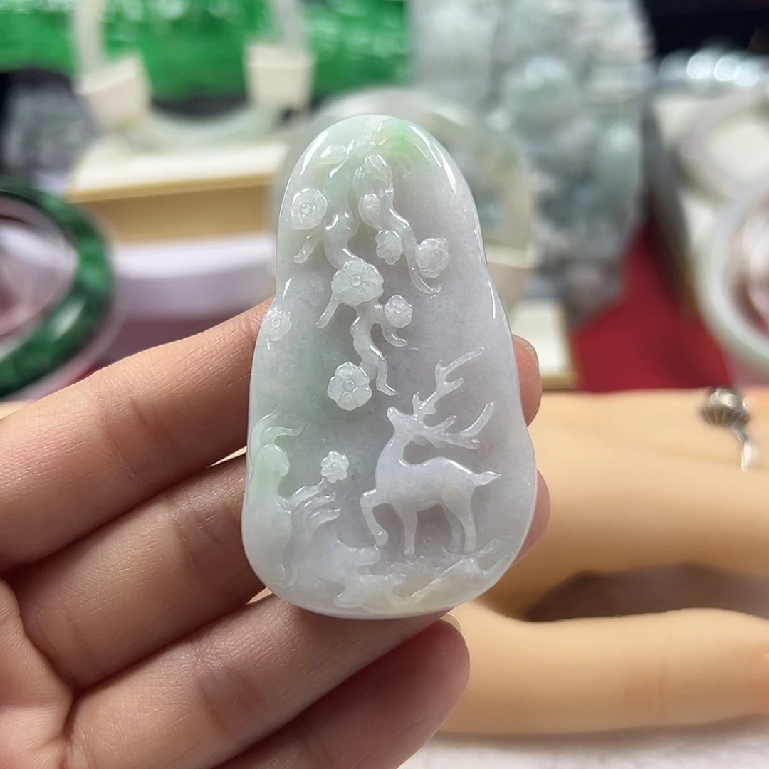 颈饰未镶嵌翡翠缅甸天然翡翠小鹿