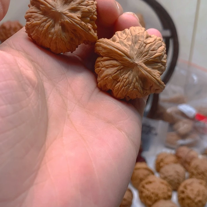 大***闪吊坠文玩核桃41磨盘
