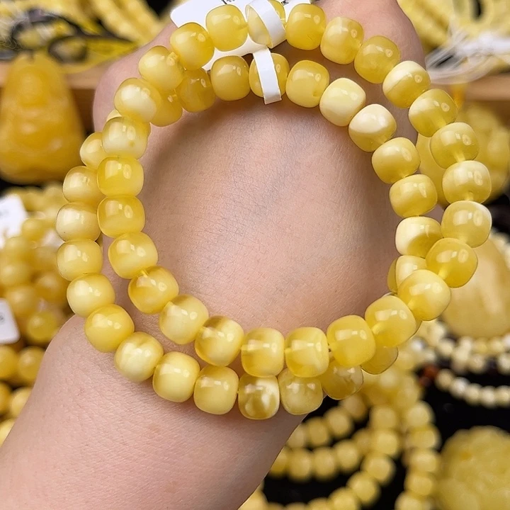 琥珀未镶嵌颈饰琥珀，多样性发其一