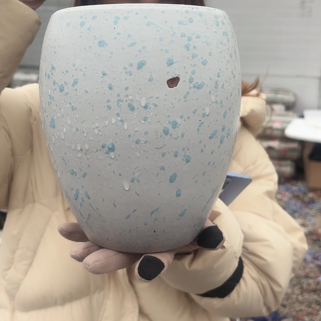 口径16高度20一个瑕疵蛋壳白