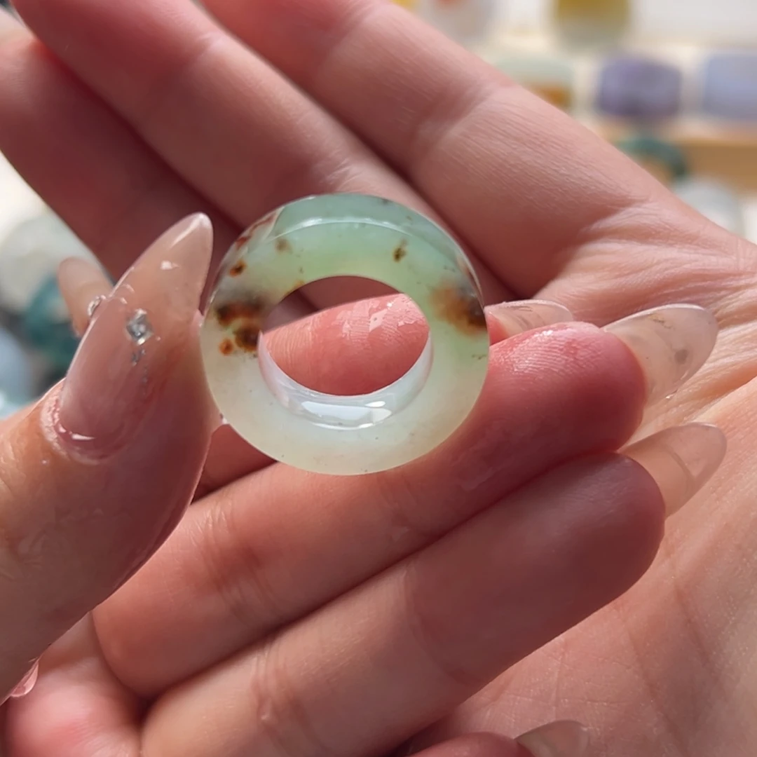 定制翡翠未镶嵌戒指有纹