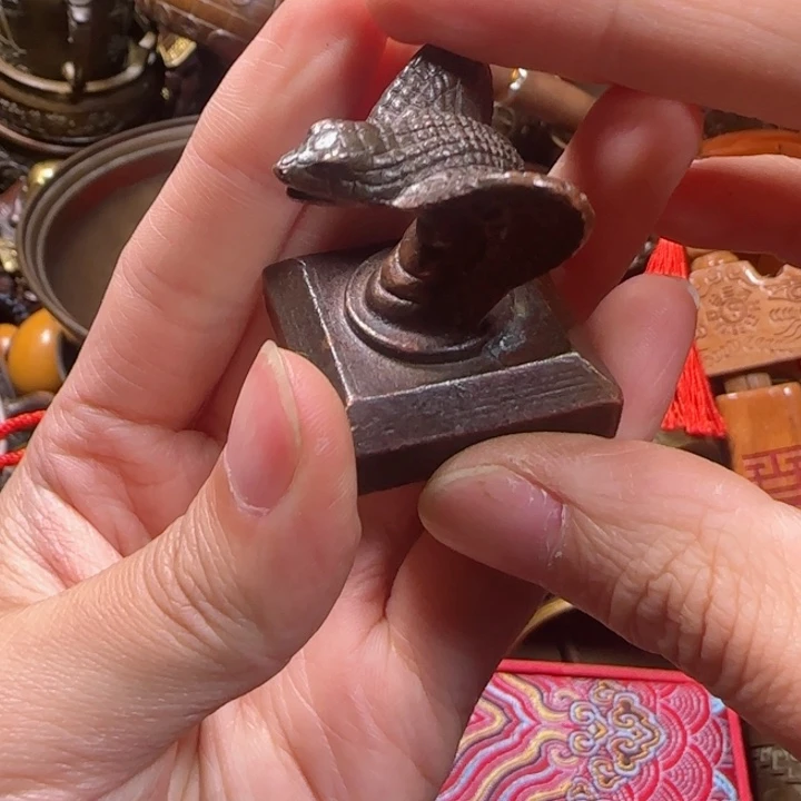 铜器把玩摆件链接