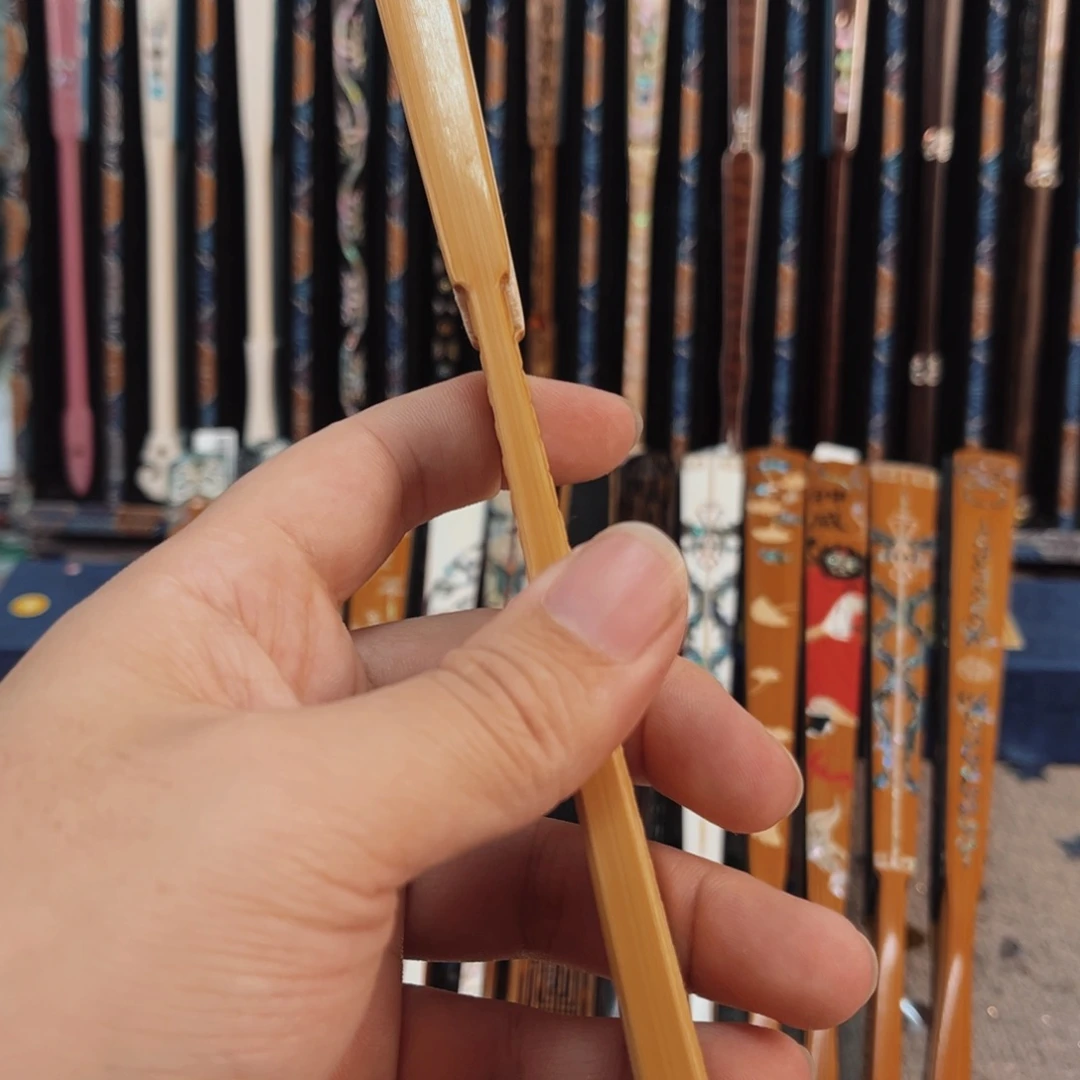 宫***兵扇子纯手工制作工艺精湛