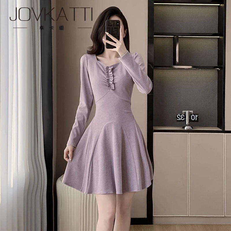 气质方领褶皱木耳边针织连衣裙2025秋冬新款小香风打底显瘦A字裙