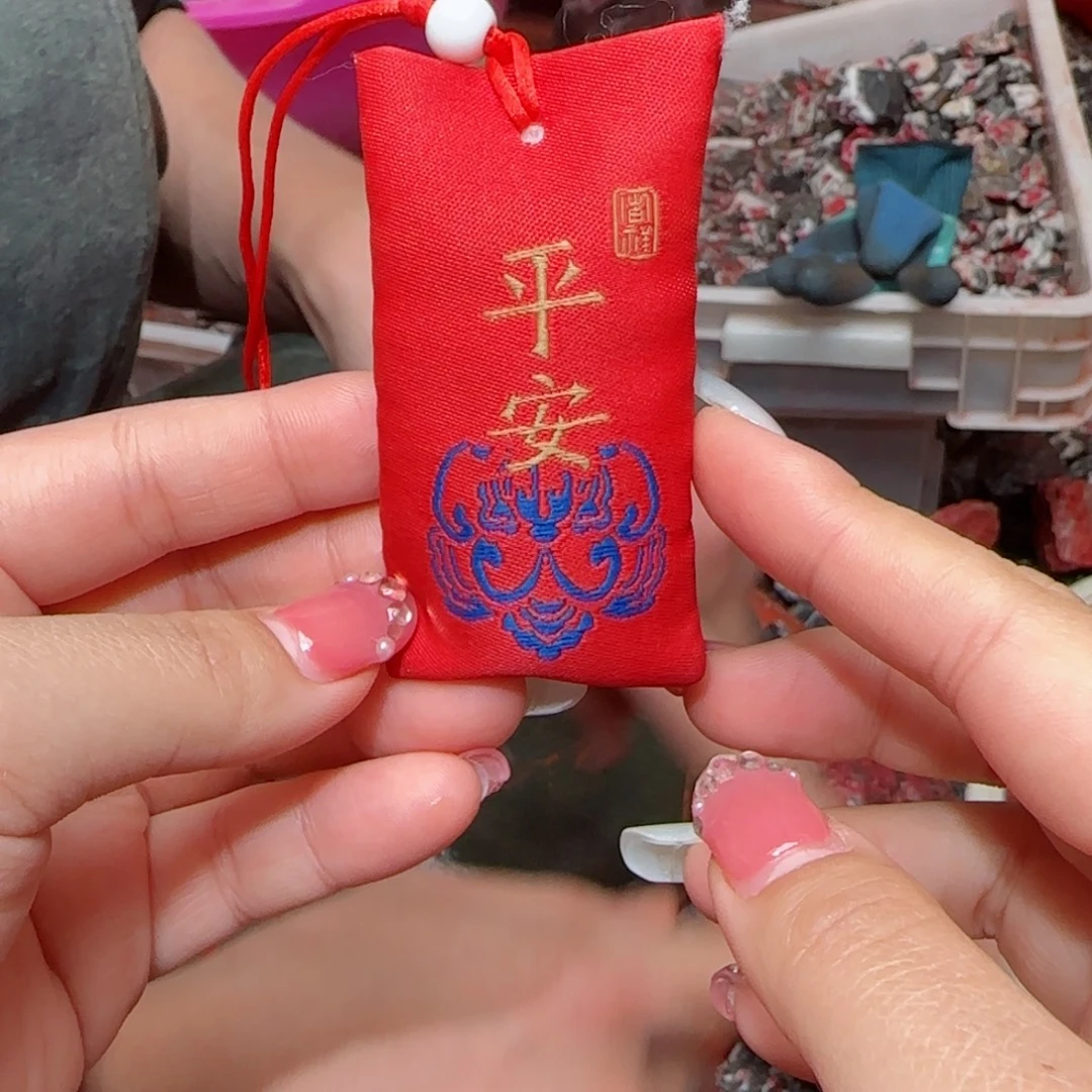 天然辰砂晶体细砂