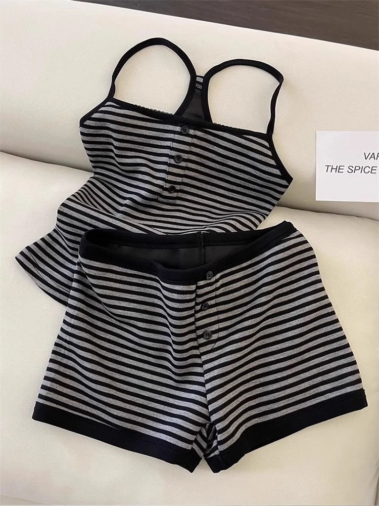 辣妹高级灰简约条纹吊带睡衣女夏季新款可外穿百搭家居服短裤套装
