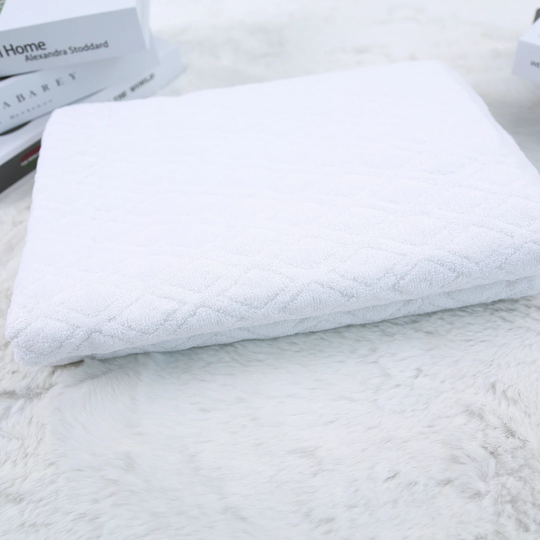 男女同款时尚家居家用浴巾柔软吸水洗澡巾擦脸纯色舒适浴巾1D174