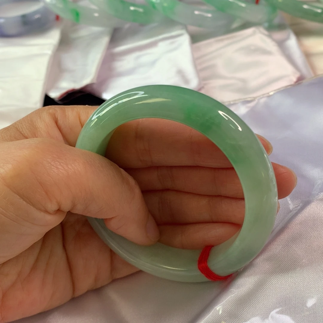 翡翠未镶嵌手镯翡翠手镯56