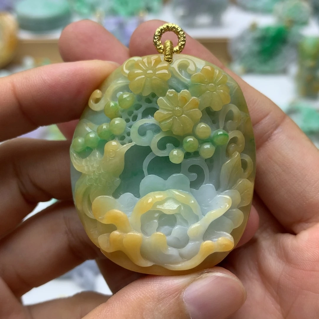 翡翠未镶嵌颈饰翡翠