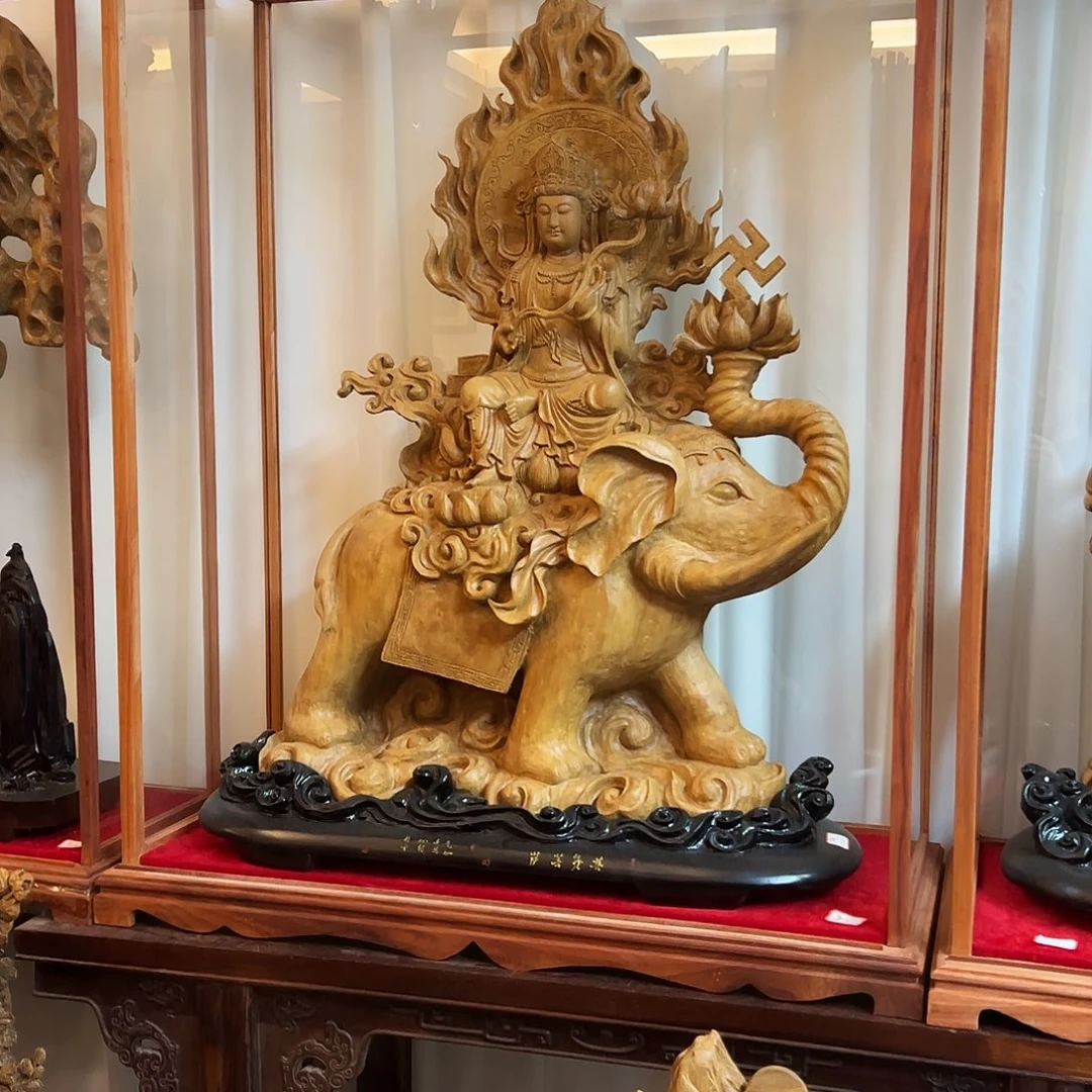 沉香摆件坐****.沉香摆件