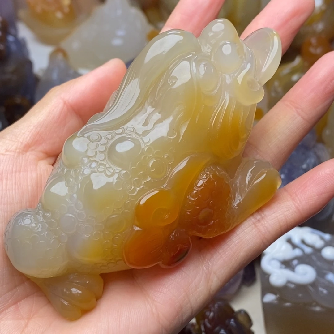 鹏***翡玛瑙/玉髓未镶嵌把件