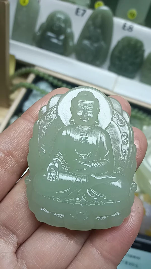 和田玉青海料冰底大日如来守护