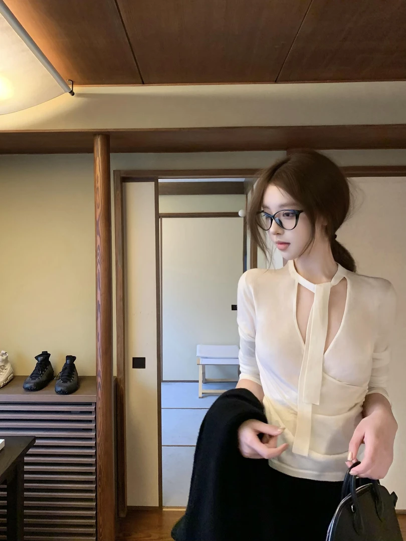 韩系设计感V领领带针织衫女2025秋冬新款小众气质上衣休闲裤套装