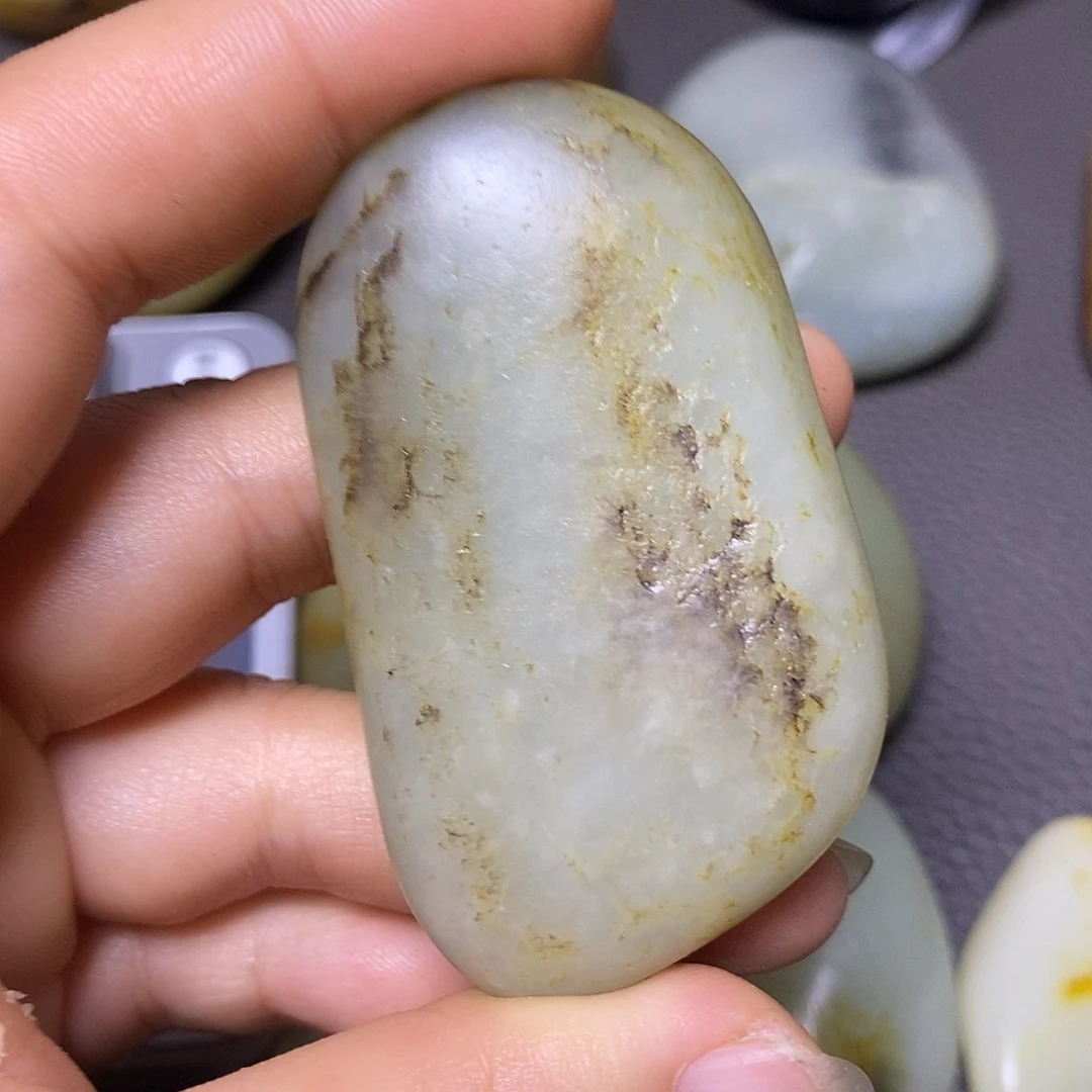 未镶嵌和田玉（糖玉）挂件