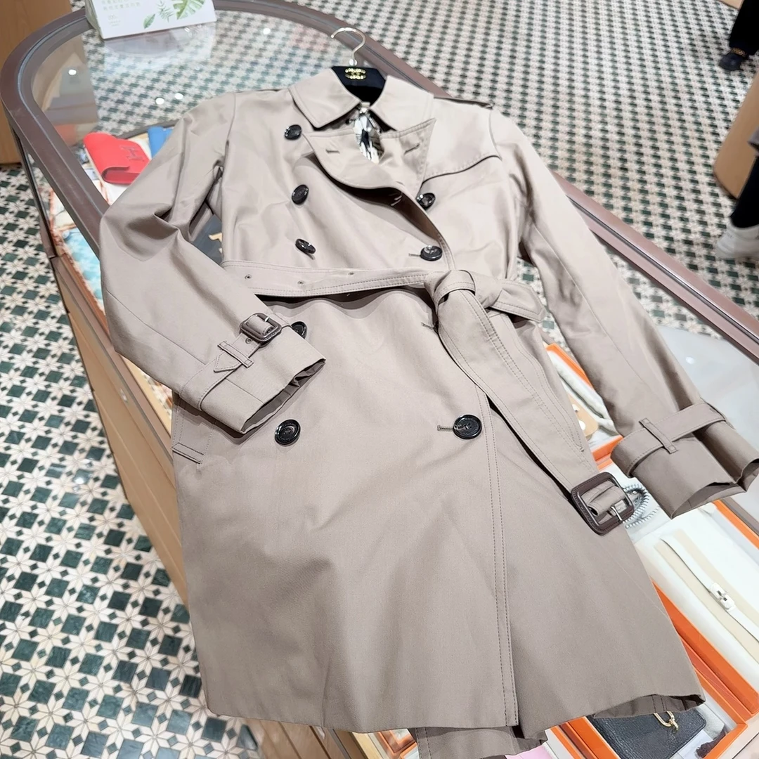99新 BURBERRY/博柏利 双排扣经典款风衣fr36