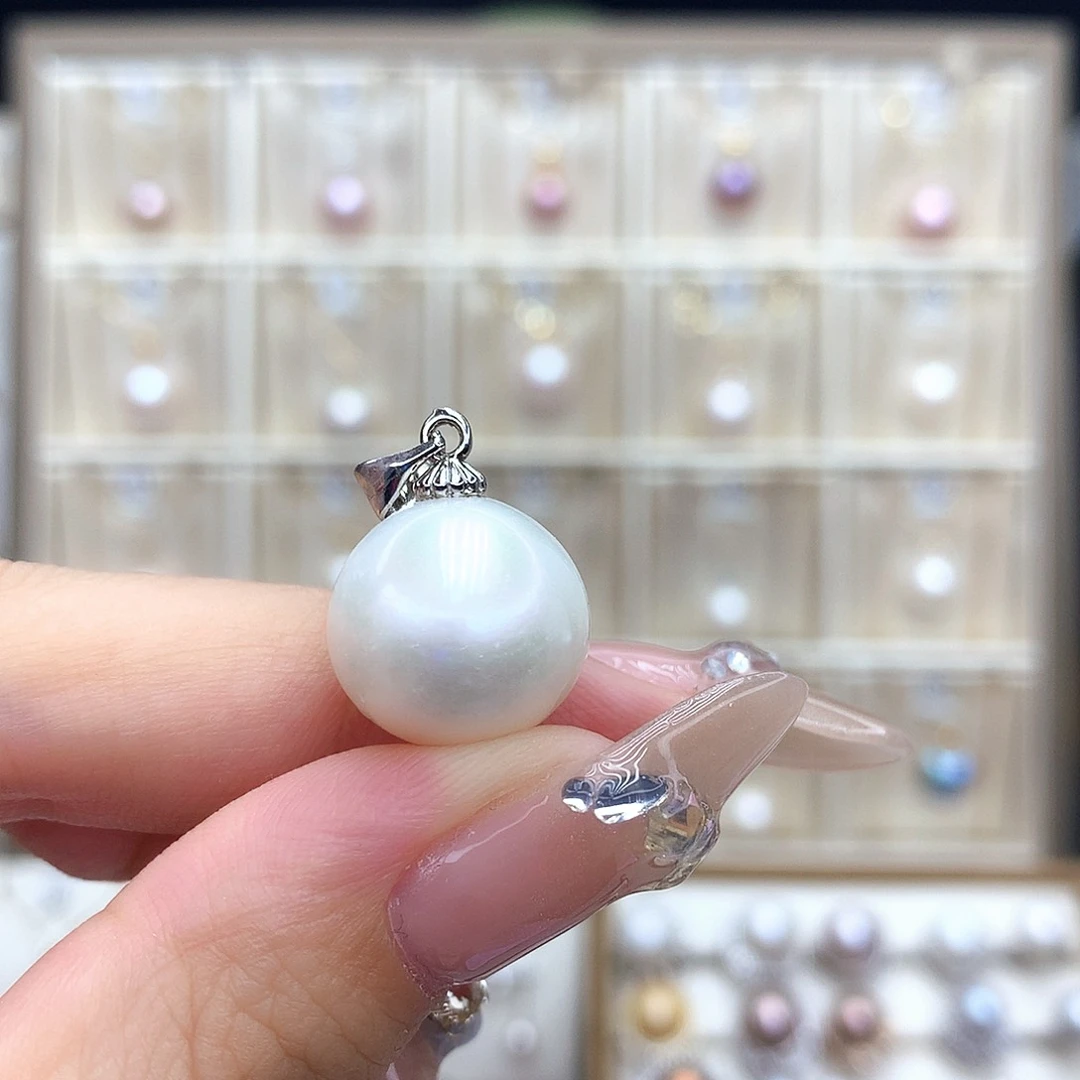 淡水珍珠合金颈饰小***.