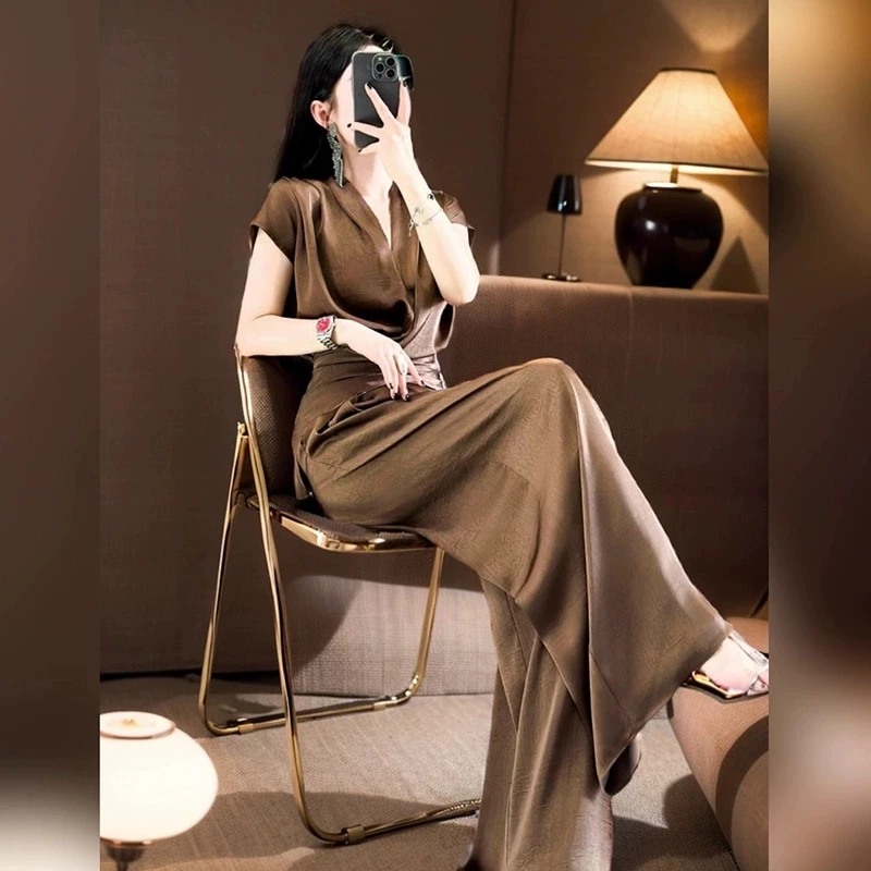 女士夏季新款慵懒松弛感巨显瘦遮肉套装v领短袖上衣阔腿裤两件套