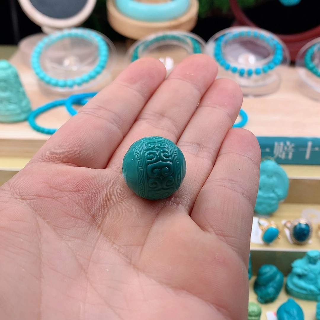 绿松石颈饰未镶嵌小*