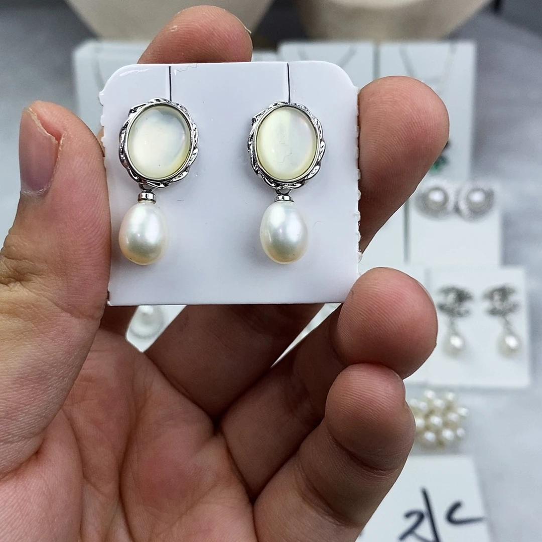 未镶嵌耳饰淡水珍珠