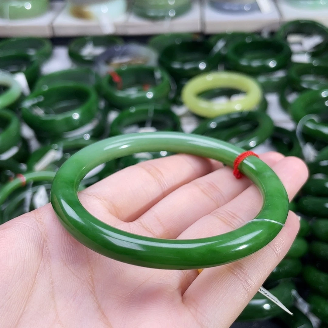 和田玉（碧玉）手镯未镶嵌