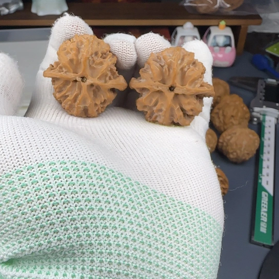 文玩核桃吊坠38.5全品山地无药苹果园