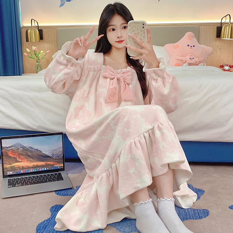 睡衣女冬天珊瑚绒长袖连衣睡裙保暖甜美网红法兰绒加绒加厚家居服