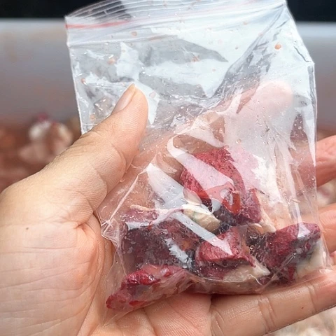 【闪购商品】天然辰砂高**言天然原矿朱砂毛料