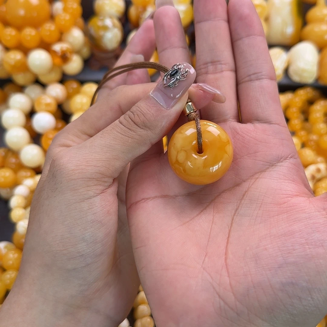 蜜蜡未镶嵌珠宝奇石12.9g