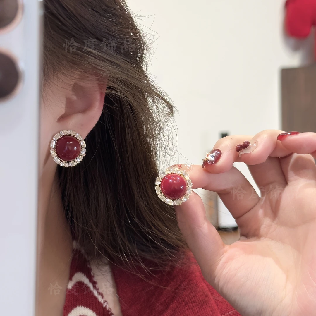 铜合金合成锆石耳饰 【恰度】法式复古红色珠珠镶锆耳钉轻奢百搭
