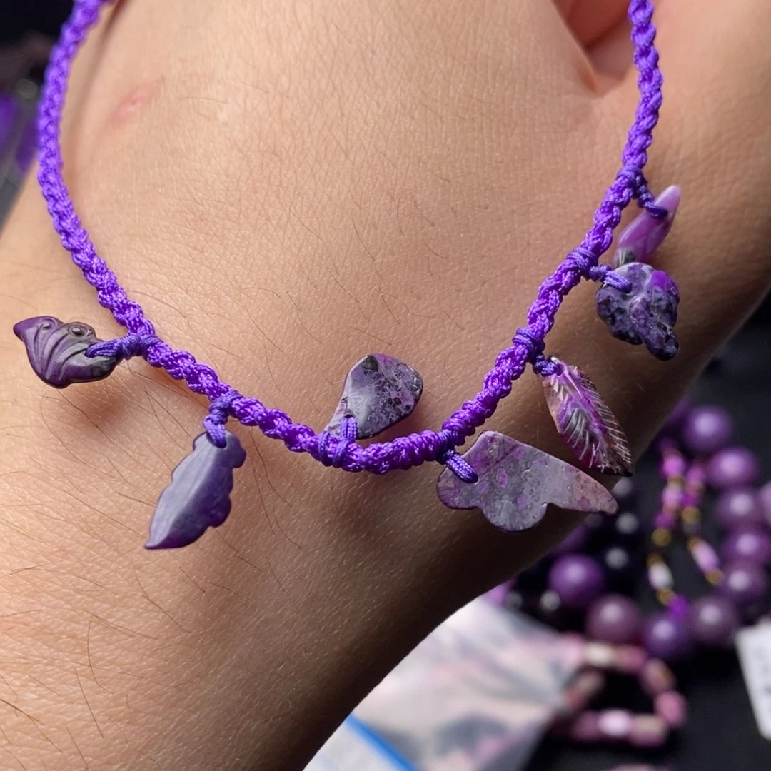 未镶嵌苏纪石（舒俱来）项链