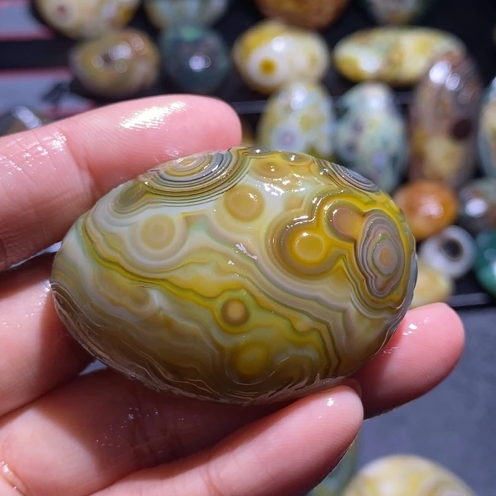 未镶嵌玛瑙/玉髓珠宝奇石